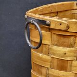 Ancienne corbeille vintage en bois tressé d'angle porte parapluie / panier
