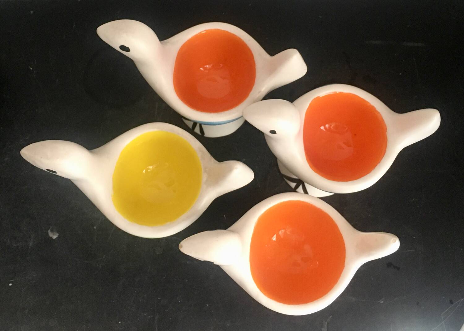 4 Lili Valentin Vallauris egg cups