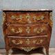 Commode galbée Style Louis XV en marquéterie vers 1850
