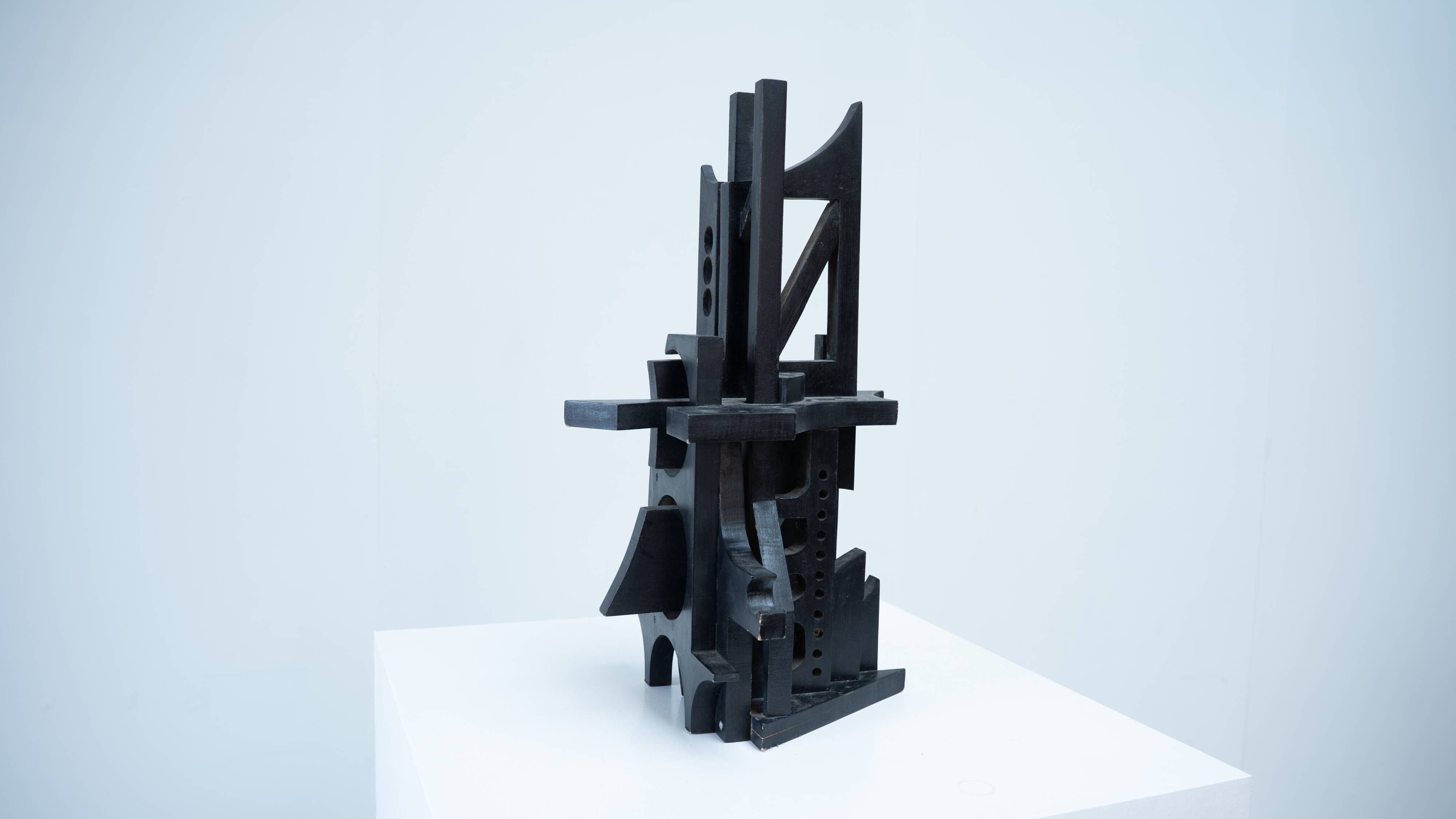 Sculpture en bois italienne abstraite