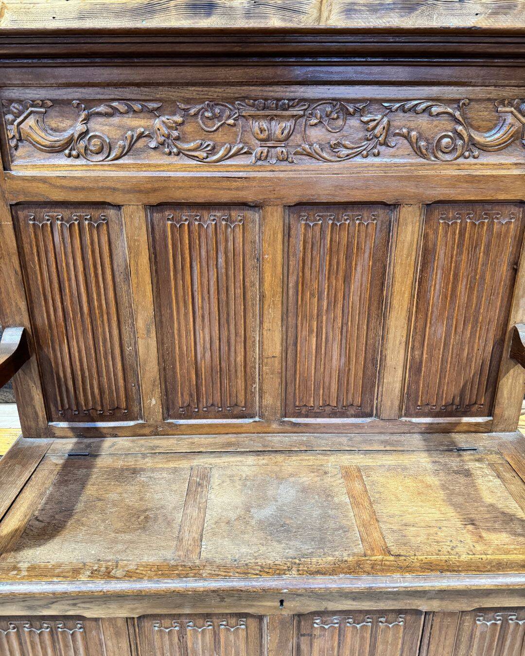 Antique walnut safe - Early 20th century