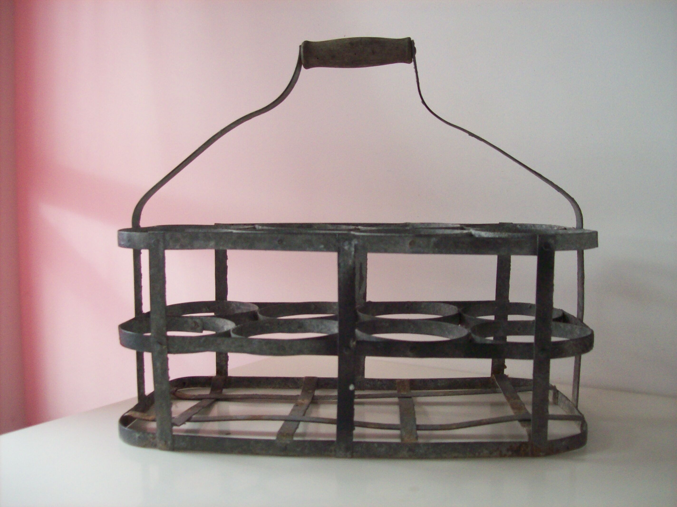 Door bottles eight lockers