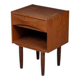 Table de chevet en teck par Niels Clausen, années 1960.