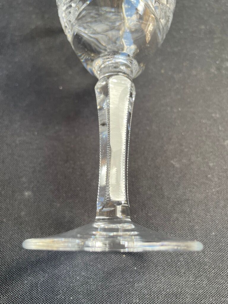 6 glasses with white wine crystal blown and cut xxth