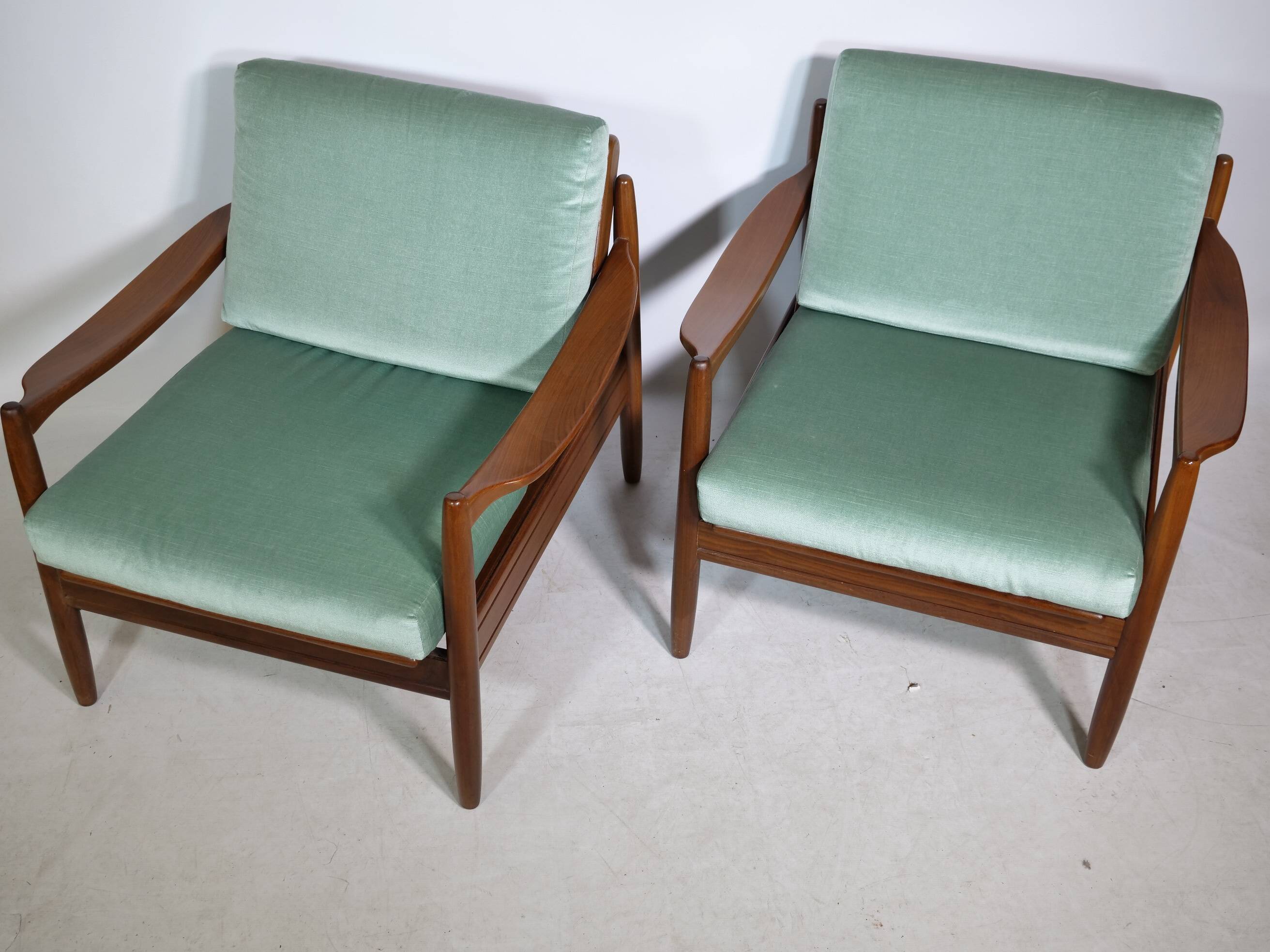 Mid-Century Design Teak Lounge Chairs from Denmark, Set of 2, 1960s