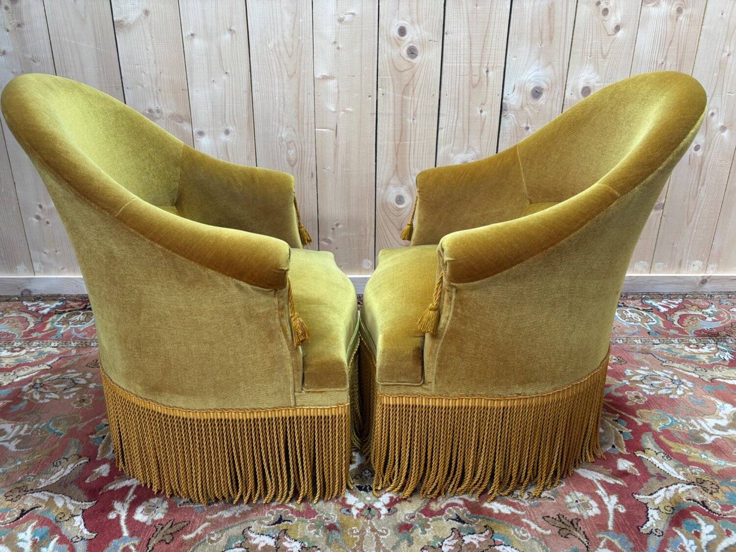 Paire de fauteuils bergère Art Déco velours jaune doré années 1920
