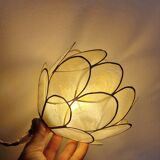 Mother-of-pearl flower in portable lamp or suspension