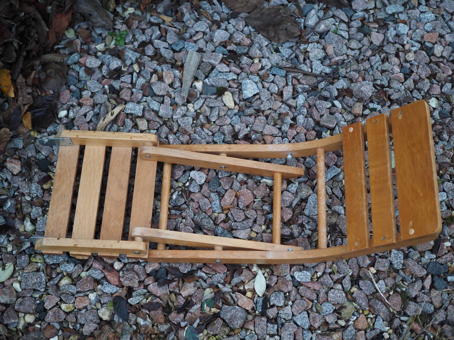 Chaise rustique pour enfant pliante en bois