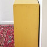 Vintage young mustard showcase