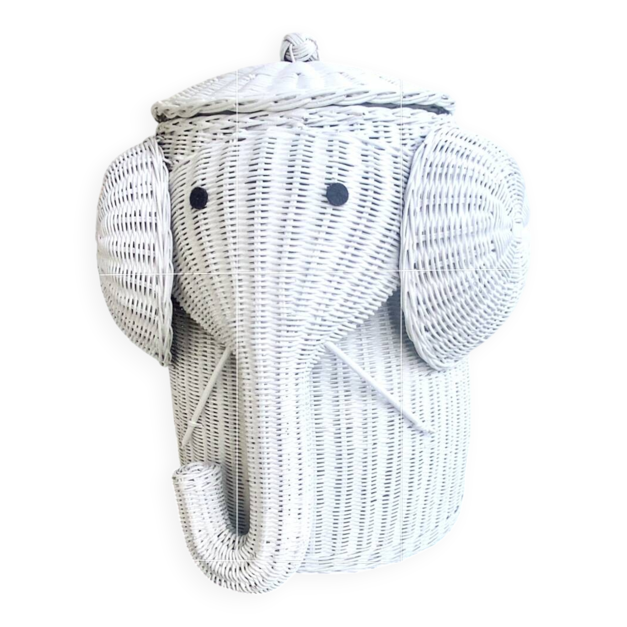 Zoomorphic straw basket