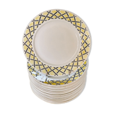 Old flat plates in 1950 Badonviller earthenware