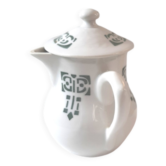 Vintage cream pot with Art Deco pattern and its lid.