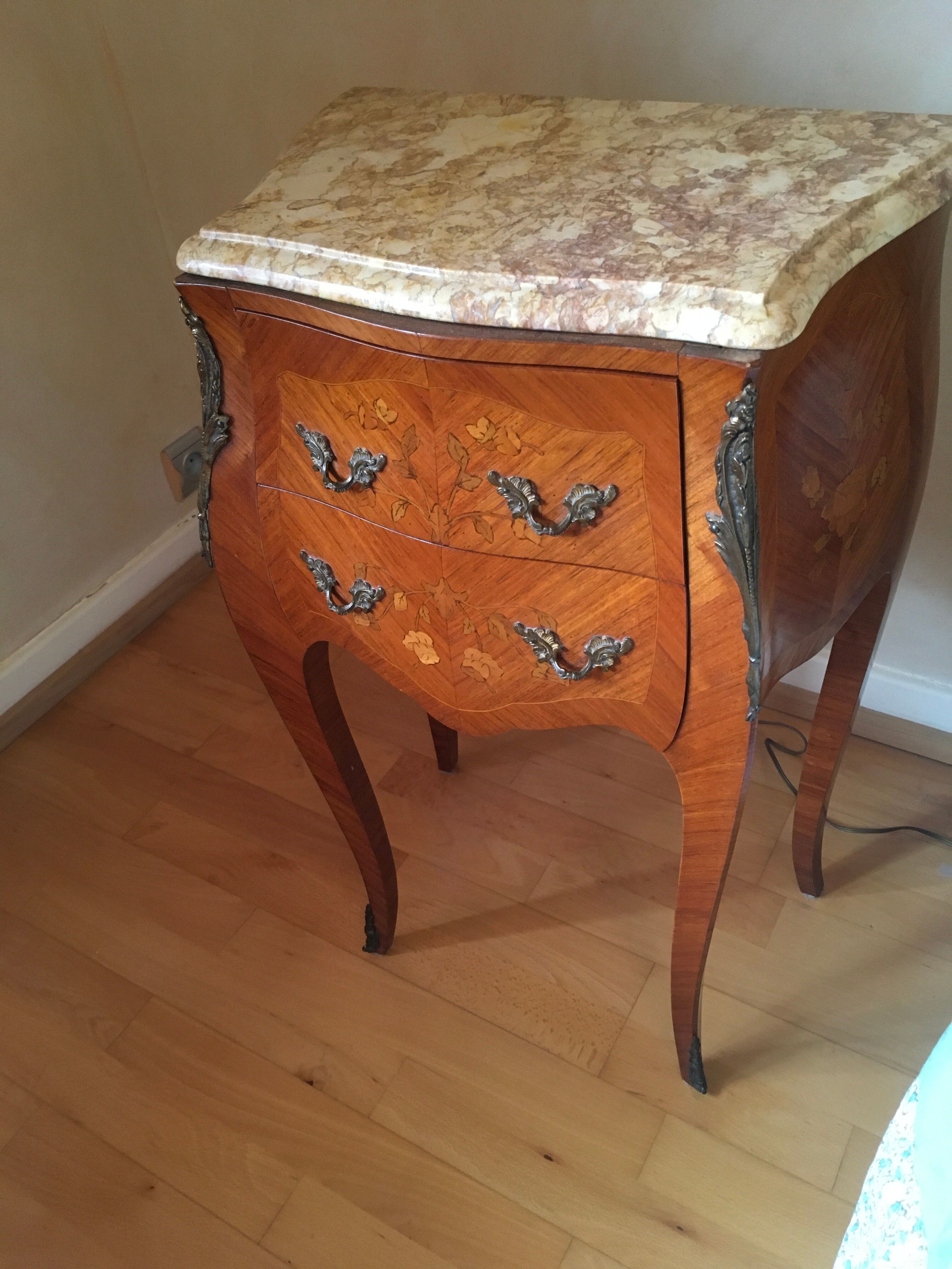 Tables de chevet de style Louis XIV