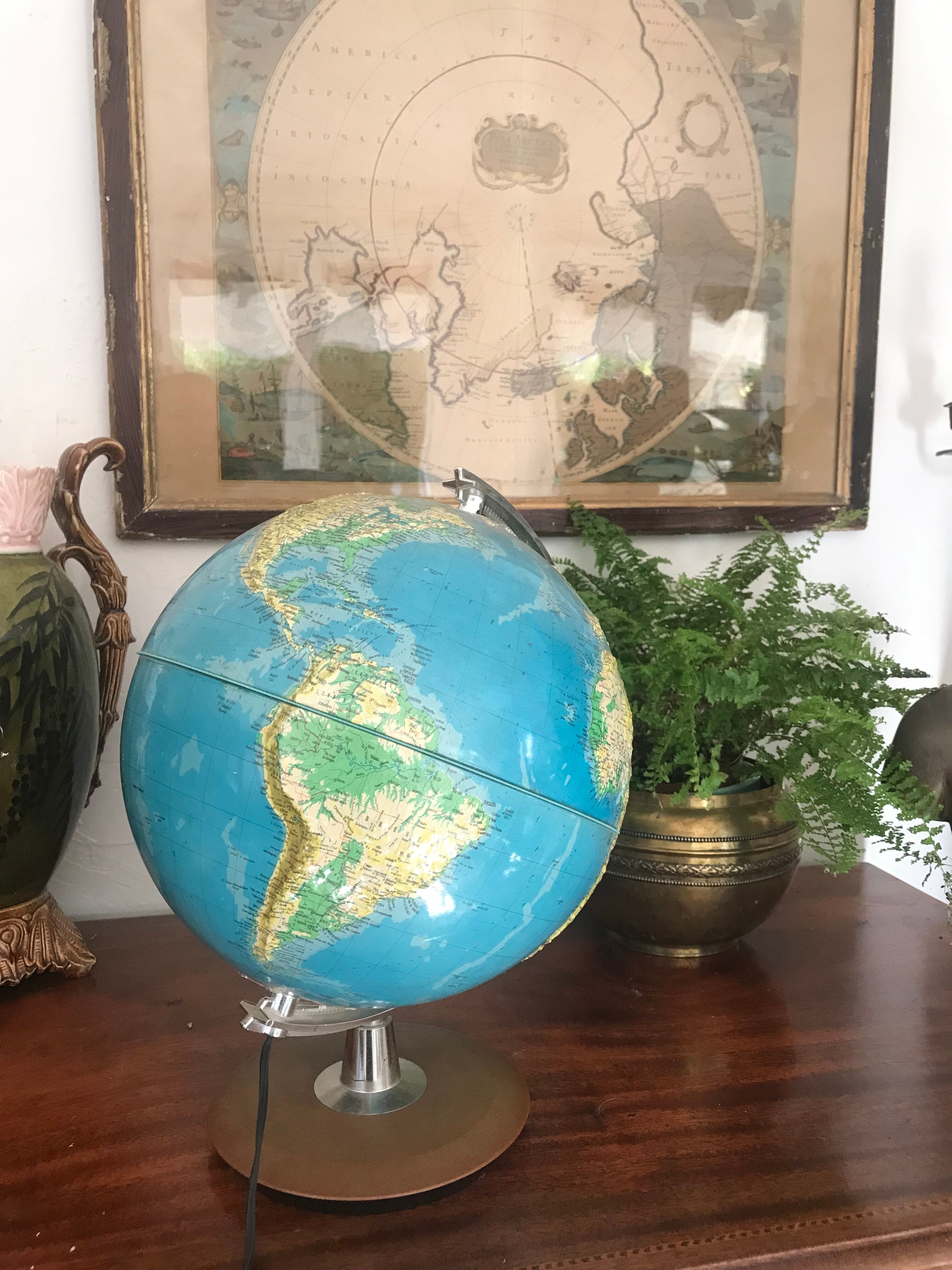 Luminous terrestrial globe Grange Batlière 1975