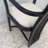 Chaise design en bois noir