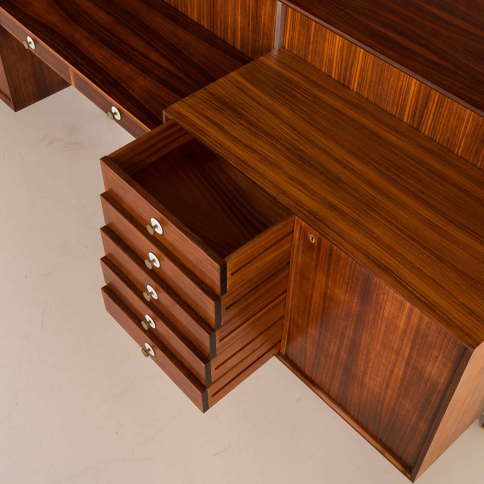 Italian mid century wall unit George Coslin for 3V Arredamenti, 1960s