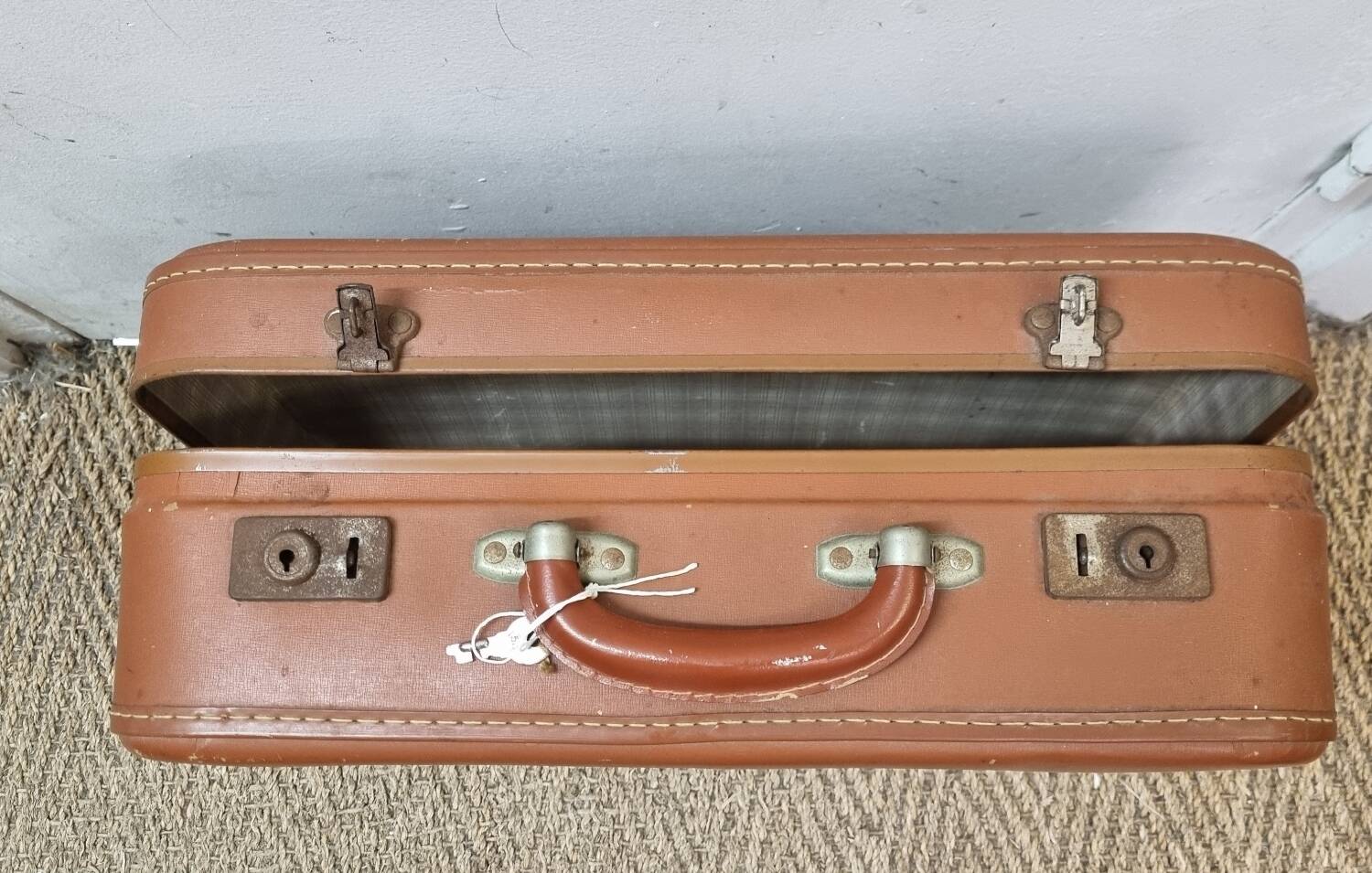 Valise en carton de 1930