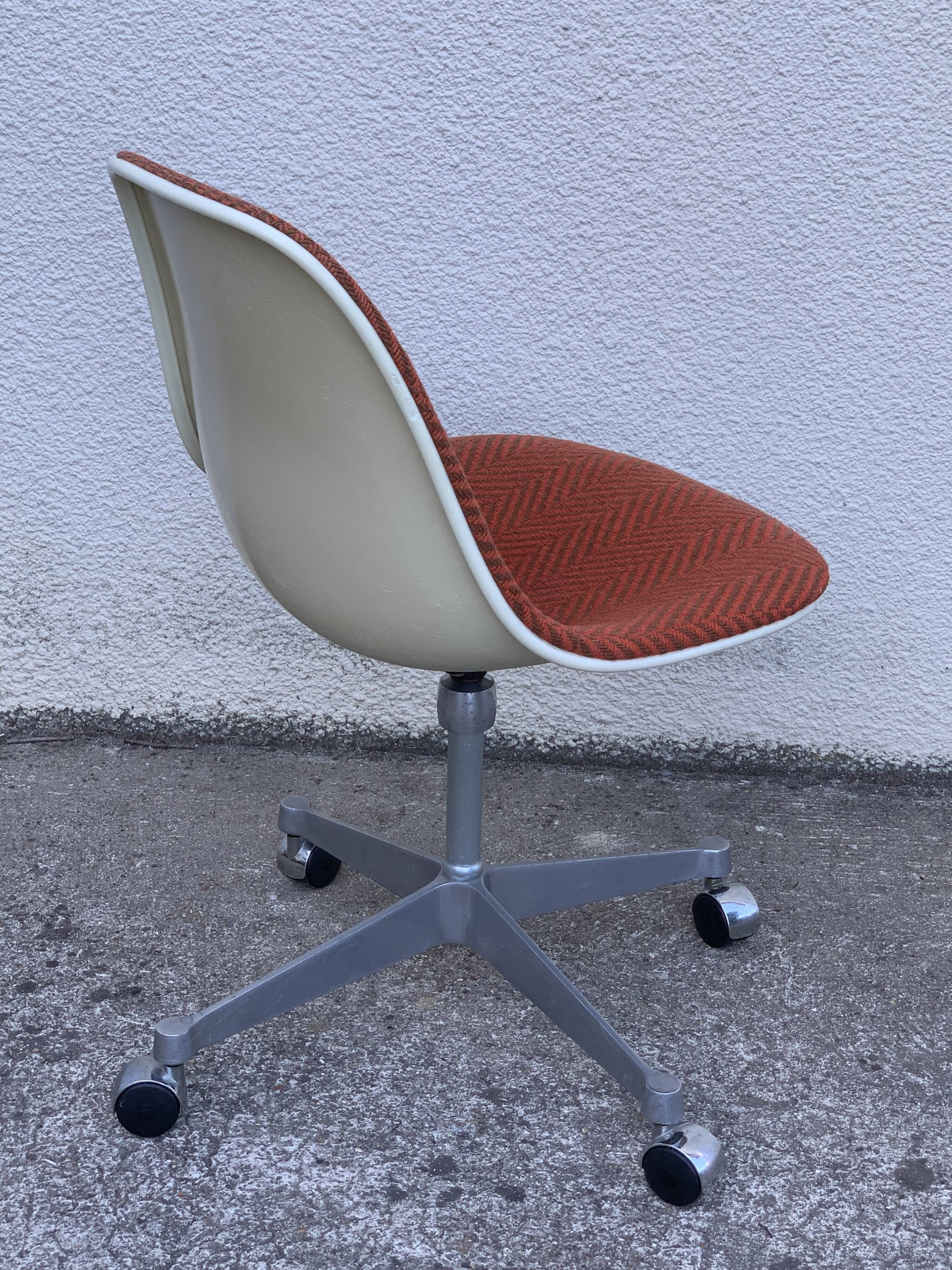 Charles and Ray Eames' office chair for Herman Miller 1960