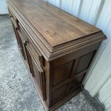 Country-style sideboard in solid oak – 18th century