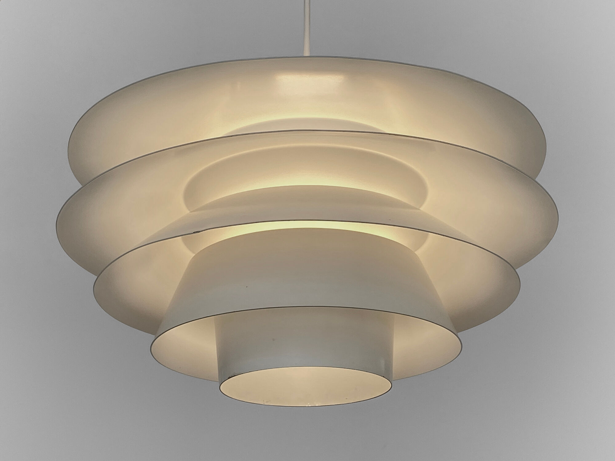 Pendant light "Verona" by Sven Middelboe for Nordisk Solar Compagni. Denmark 1970s.