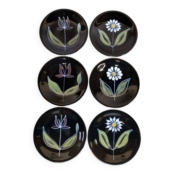 Lot de six assiettes à dessert fleurs