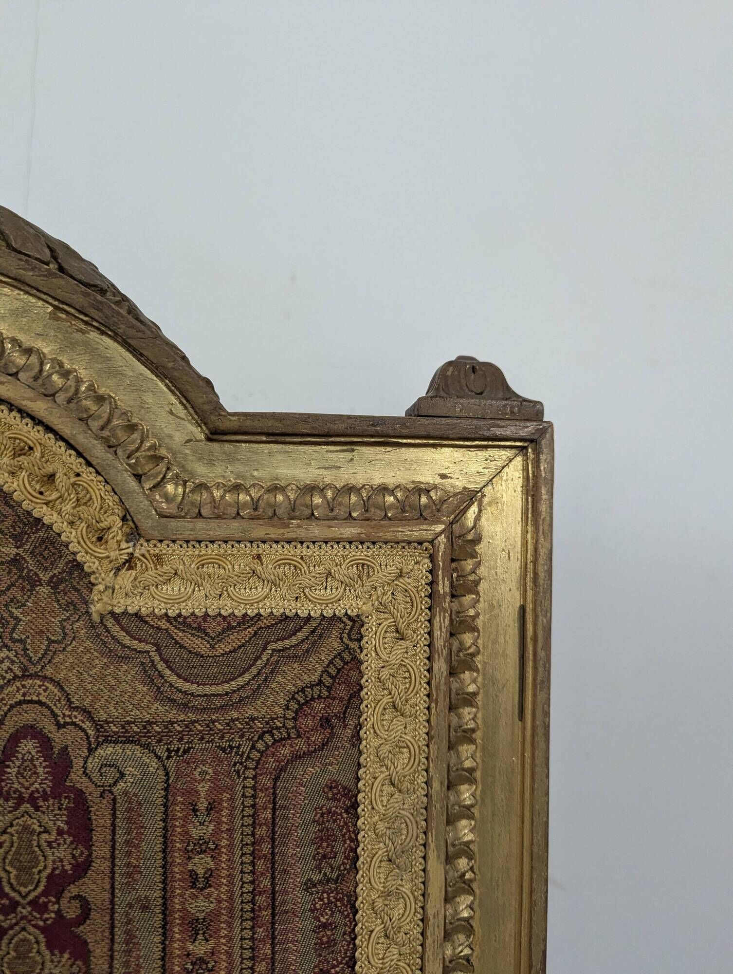 Louis XVI gilded wooden fire screen with tapestry