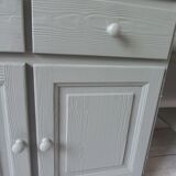 Compact buffet re-enchanted in grey-green, wooden top.