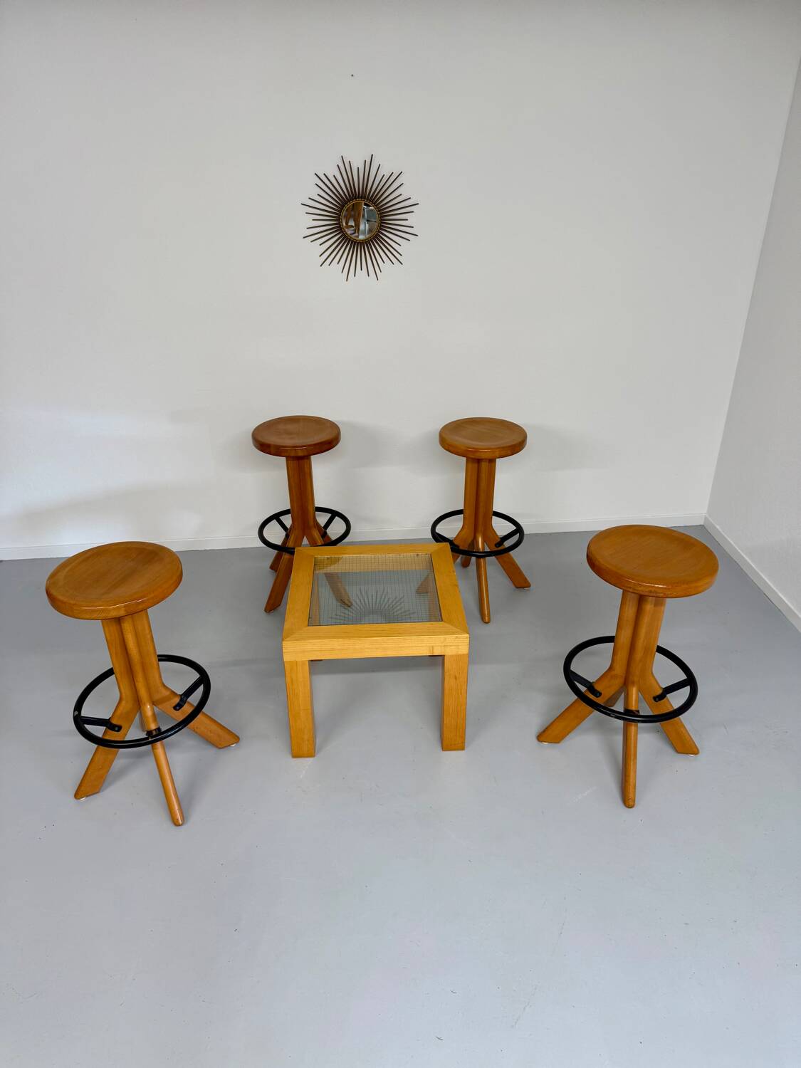 Set of 4 solid elm wood bar stools, vintage 70s design
