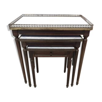 Table gigogne
