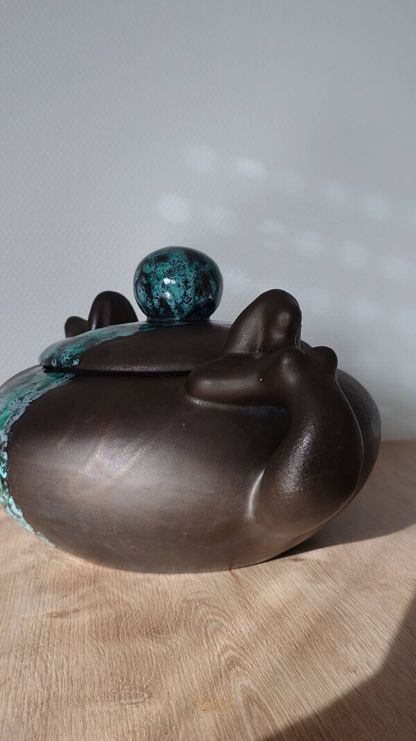 Soupière moderniste vintage années 60-70, céramique brun mat et émail vert