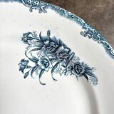 Léon Graves round dish in blue ironstone, "Oeillets" service