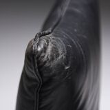 Stunning lounge chair The Rock in black leather by Gerard Van Den Berg - Montis