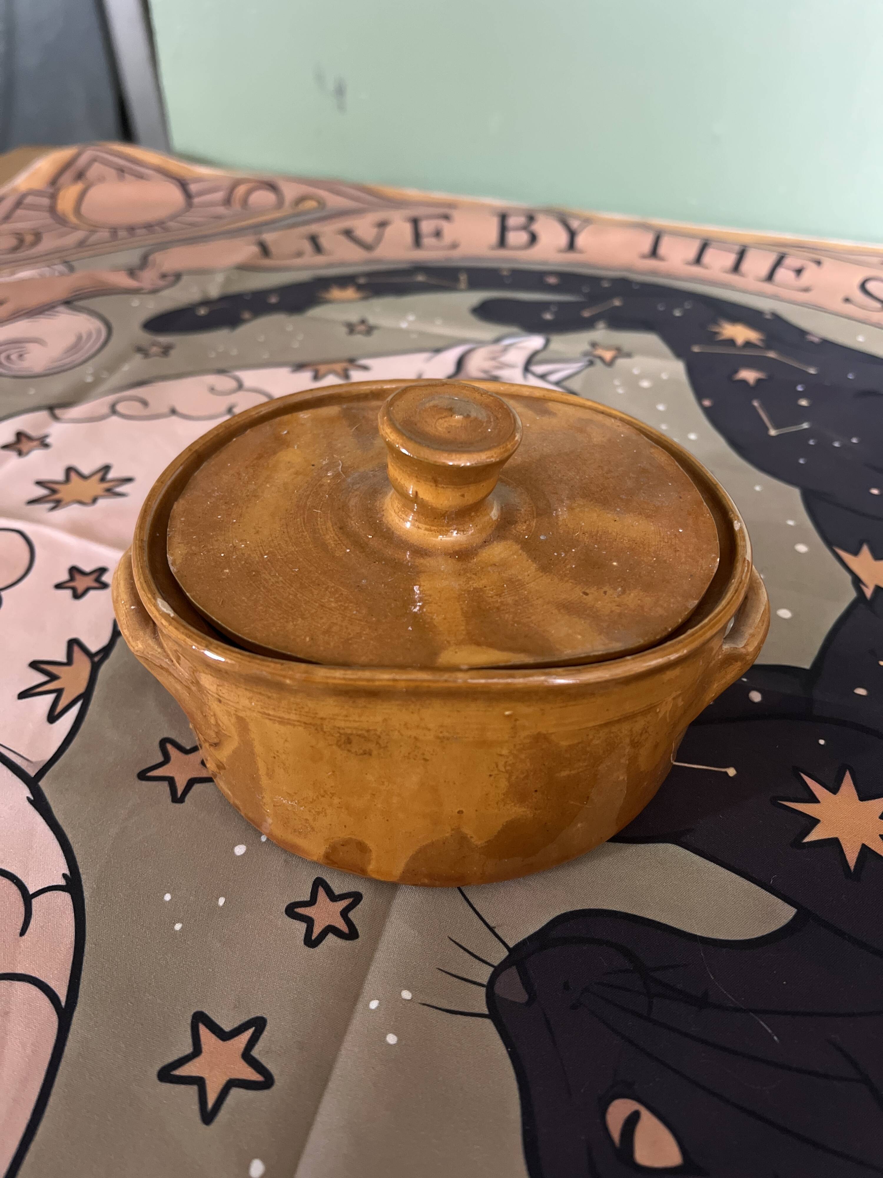 Small enamelled terracotta pot