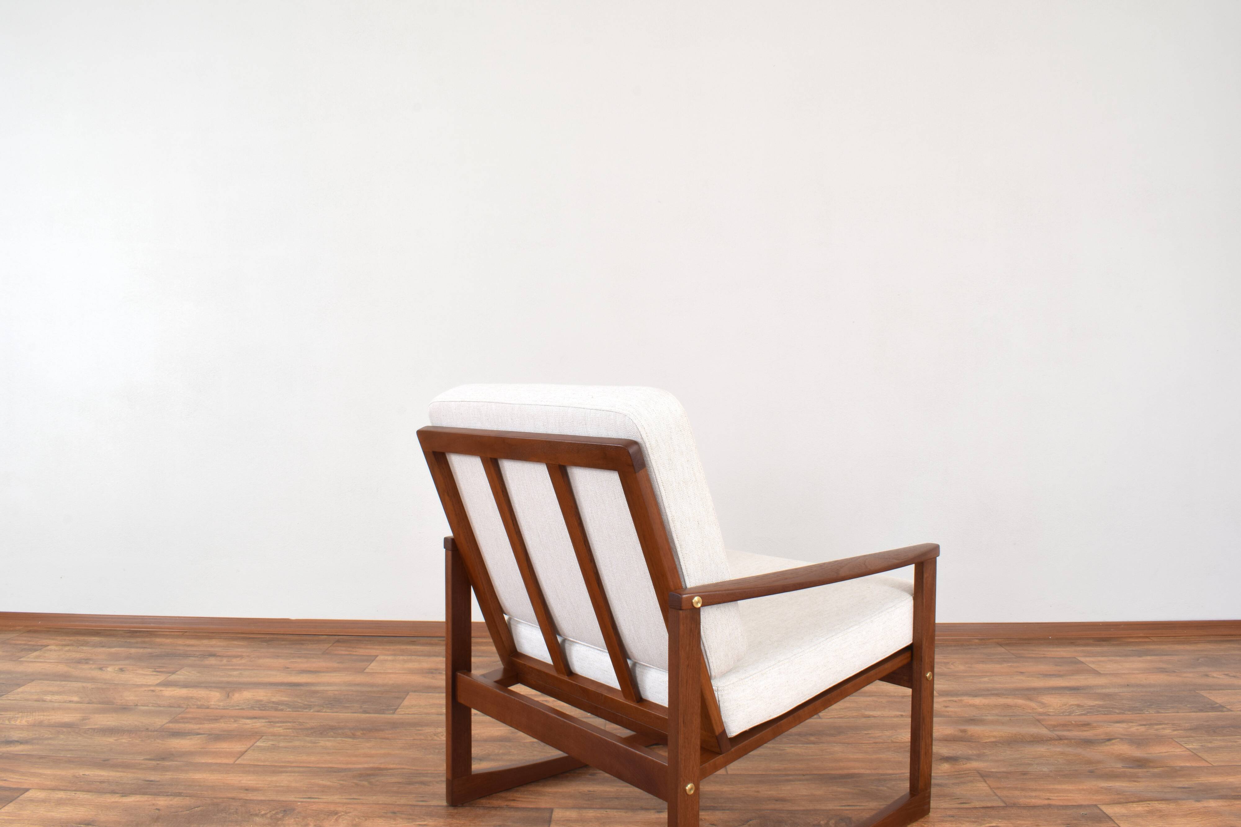 Lounge chair by Juul Kristensen and danich teak lounge chair, set of 2