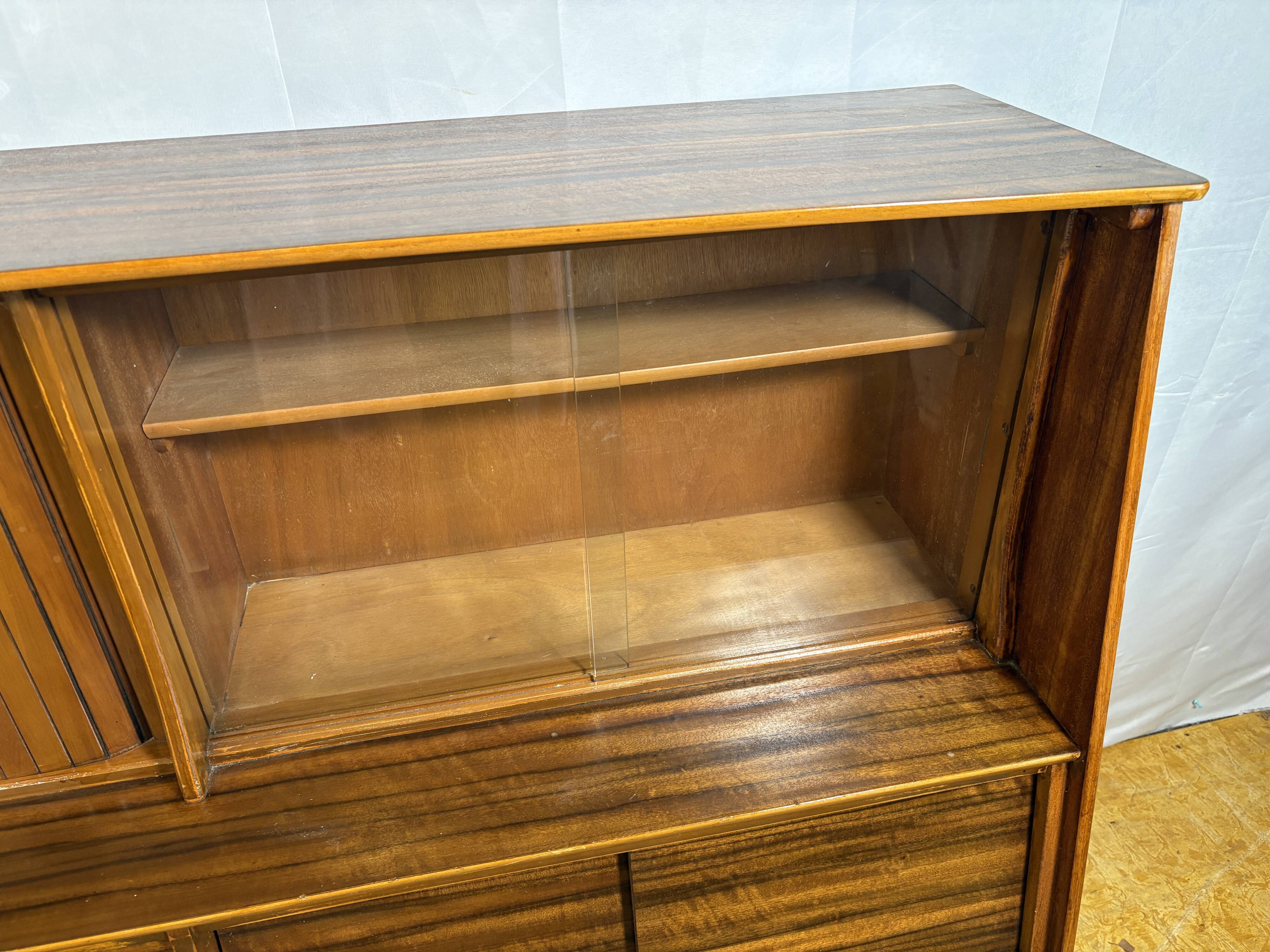Mid Century Retro Vintage Walnut Sideboard / Drinks Cabinet by F.D. Welters