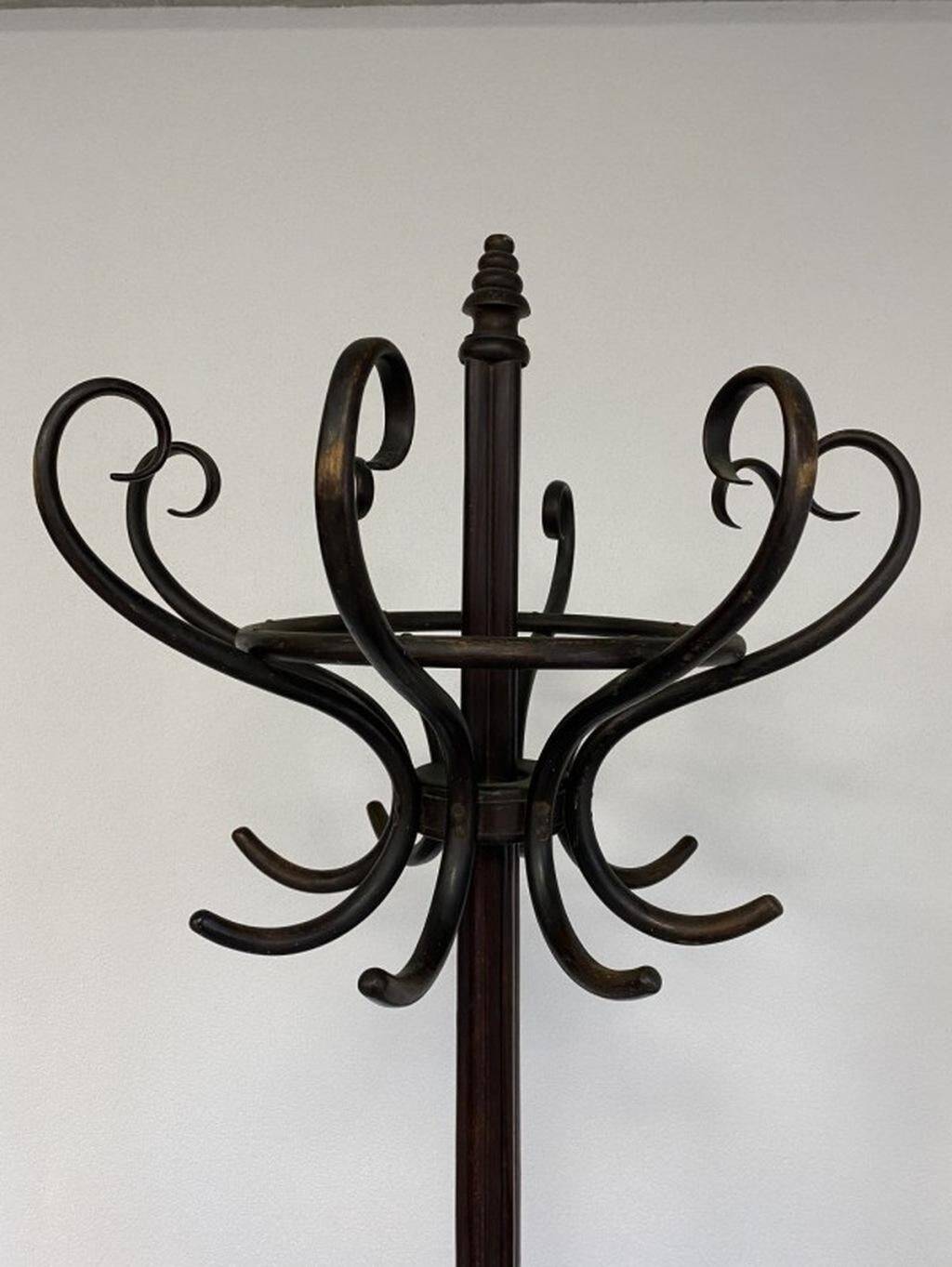 Thonet entrance coat rack