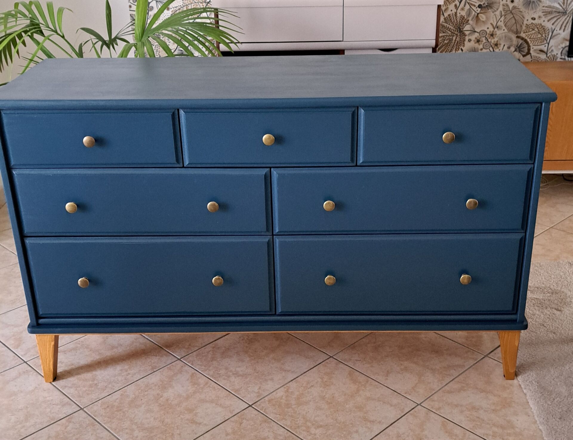 Large chest of drawers blue ganne