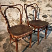 Pair of curved wooden chairs by Jacob & Josef Kohn, Vienna circa 1900