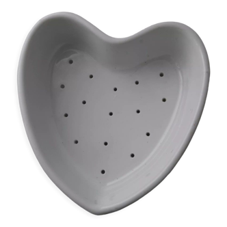 Apilco heart shaped faisselle mould