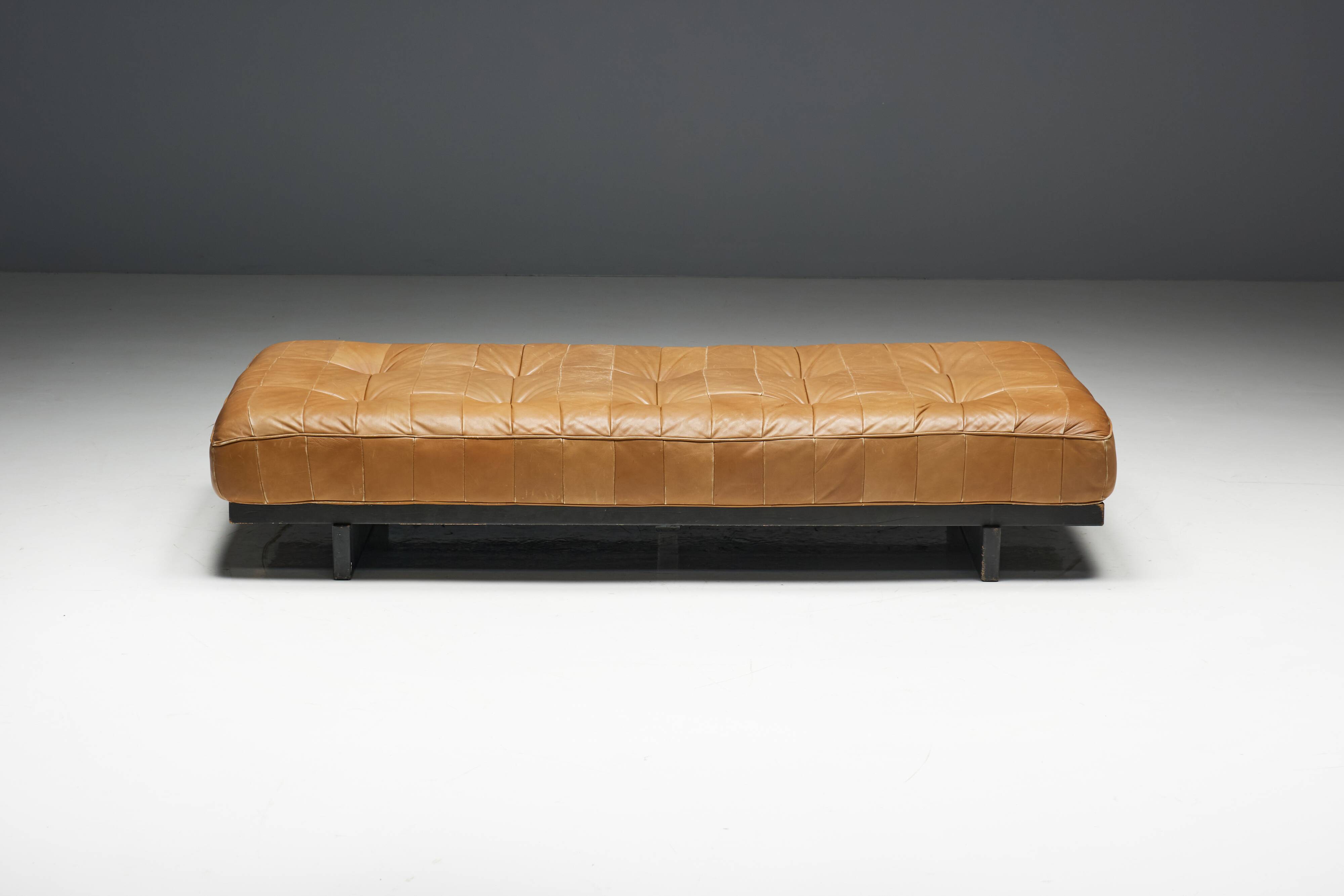 Daybed DS80 by De Sede in Cognac Leather, Switzerland, 1970s