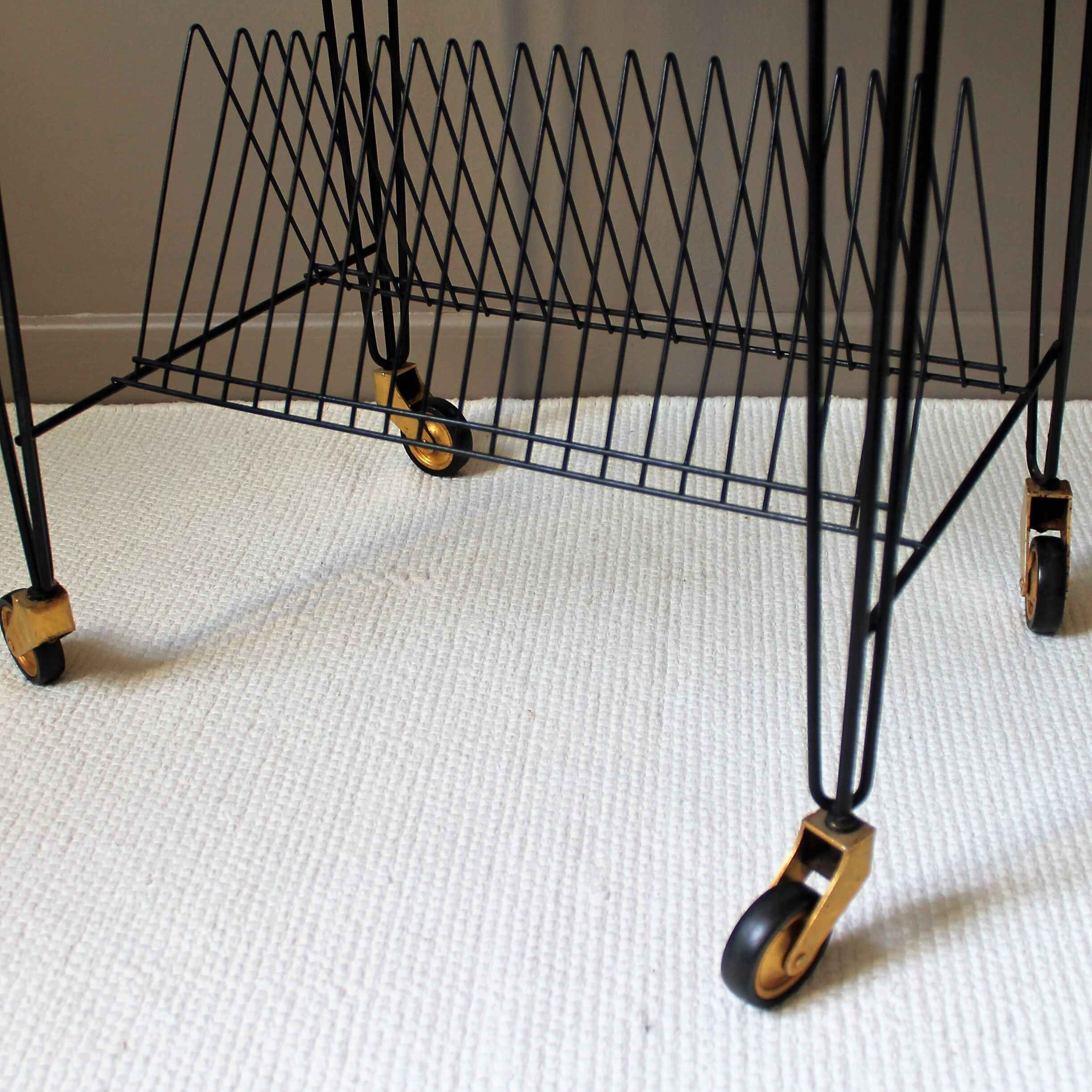 Extra vintage feet eiffel table