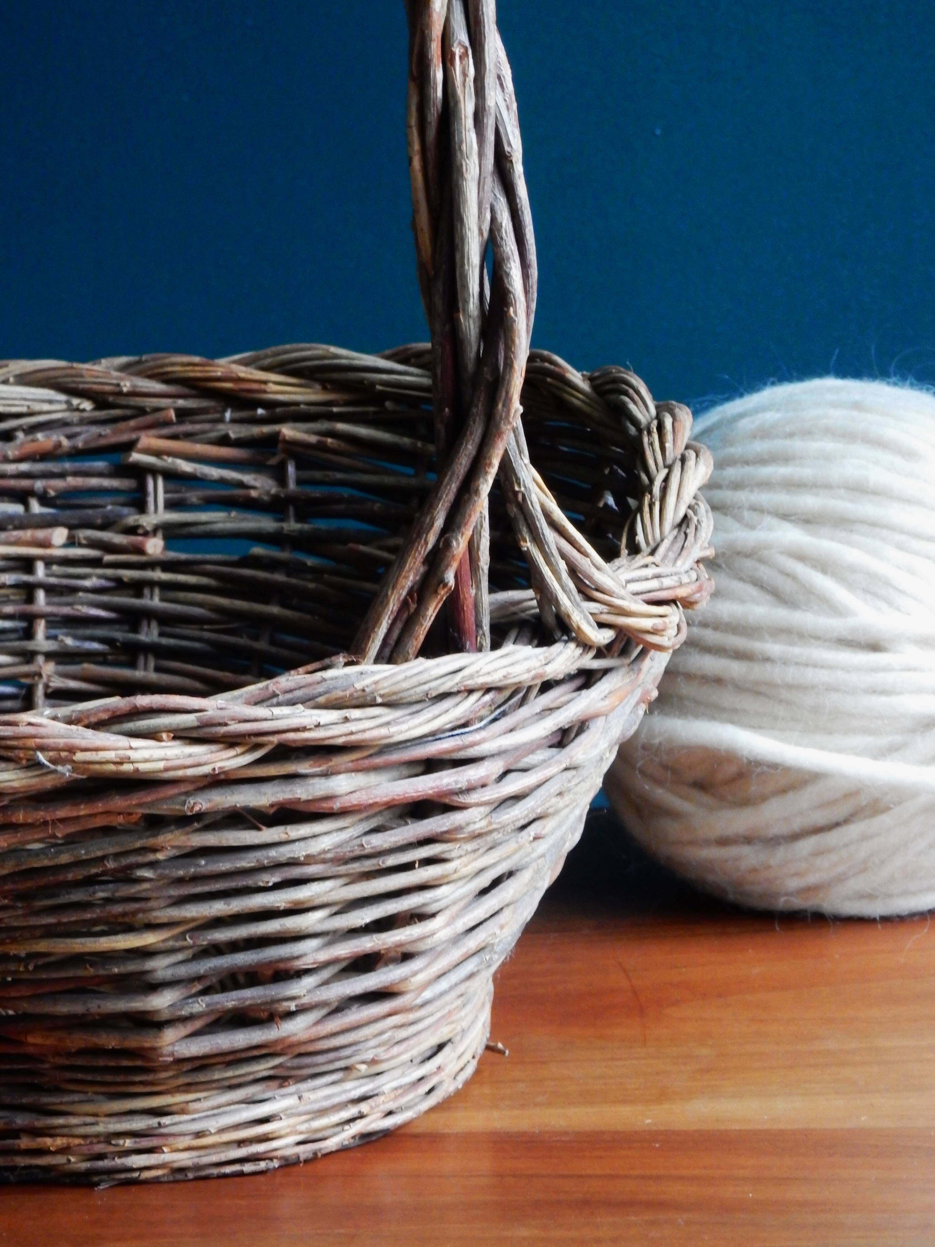 Panier en osier tressé vannerie artisanale