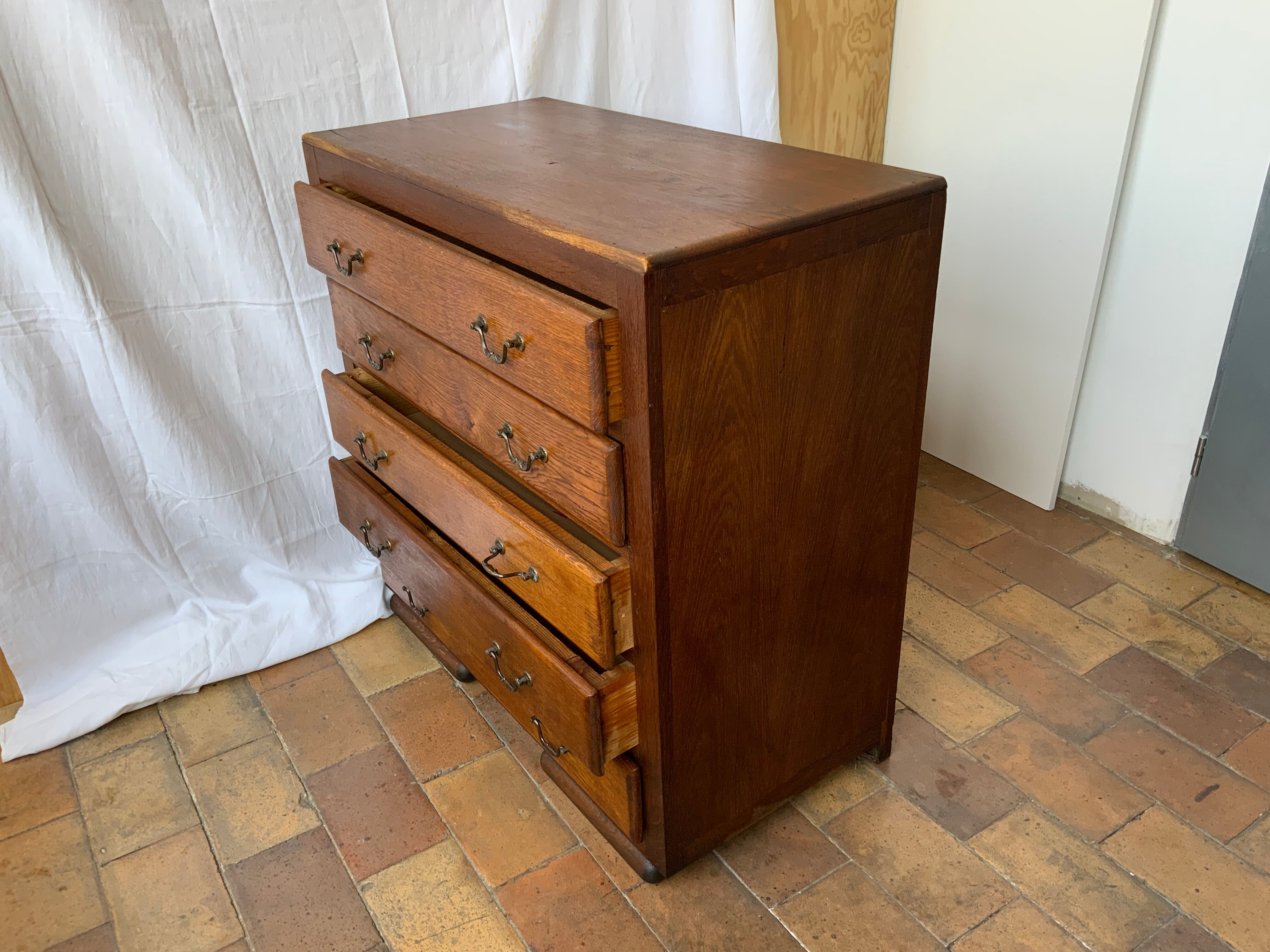 Vintage chest of drawers
