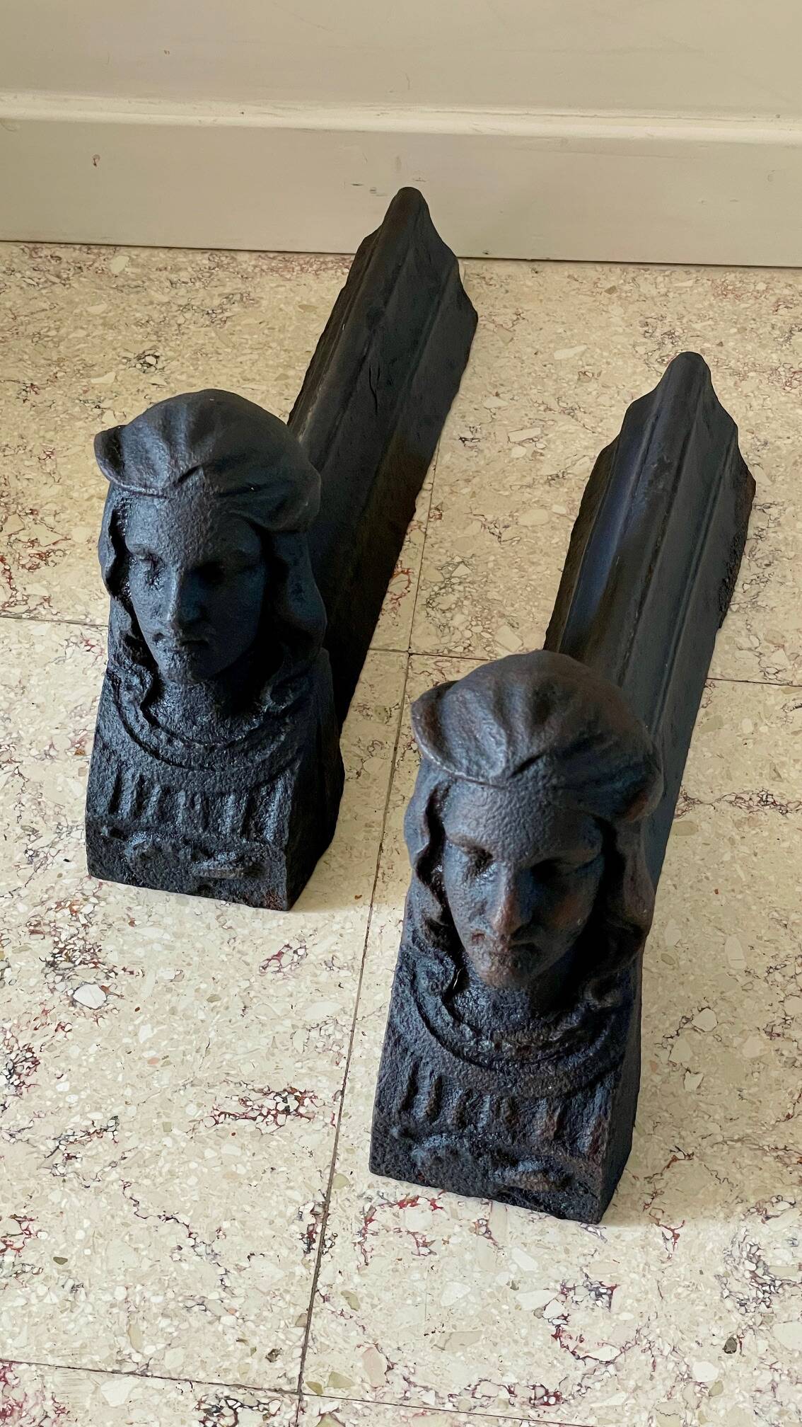 Chenets antique cast iron vintage