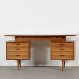 Bureau Alfred Cox du milieu du siècle en noyer et laiton. Style rétro/moderne/da