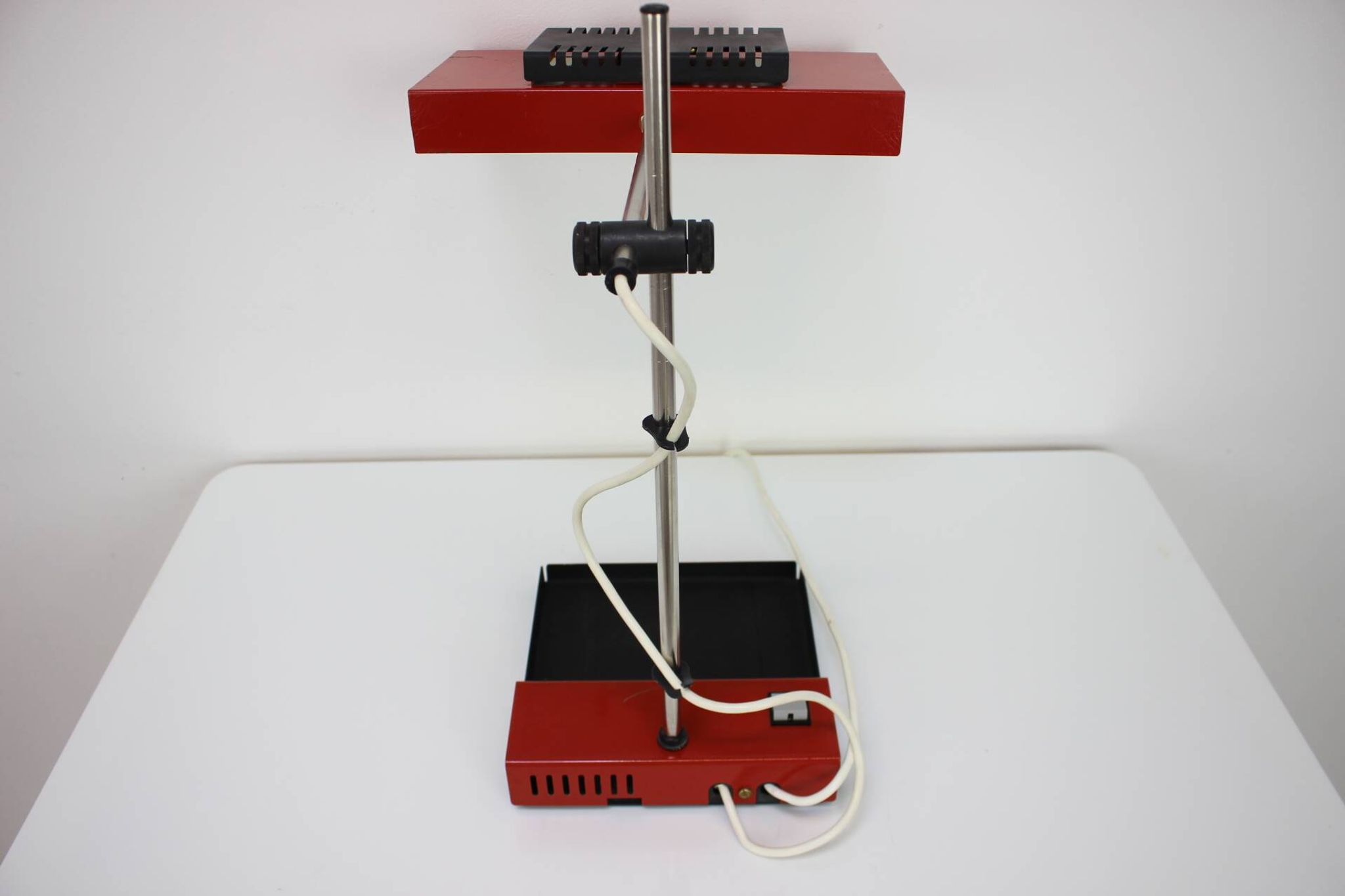 Lampe de table par Josef Mára, pour Tesla, années 1990, Tchécoslovaquie
