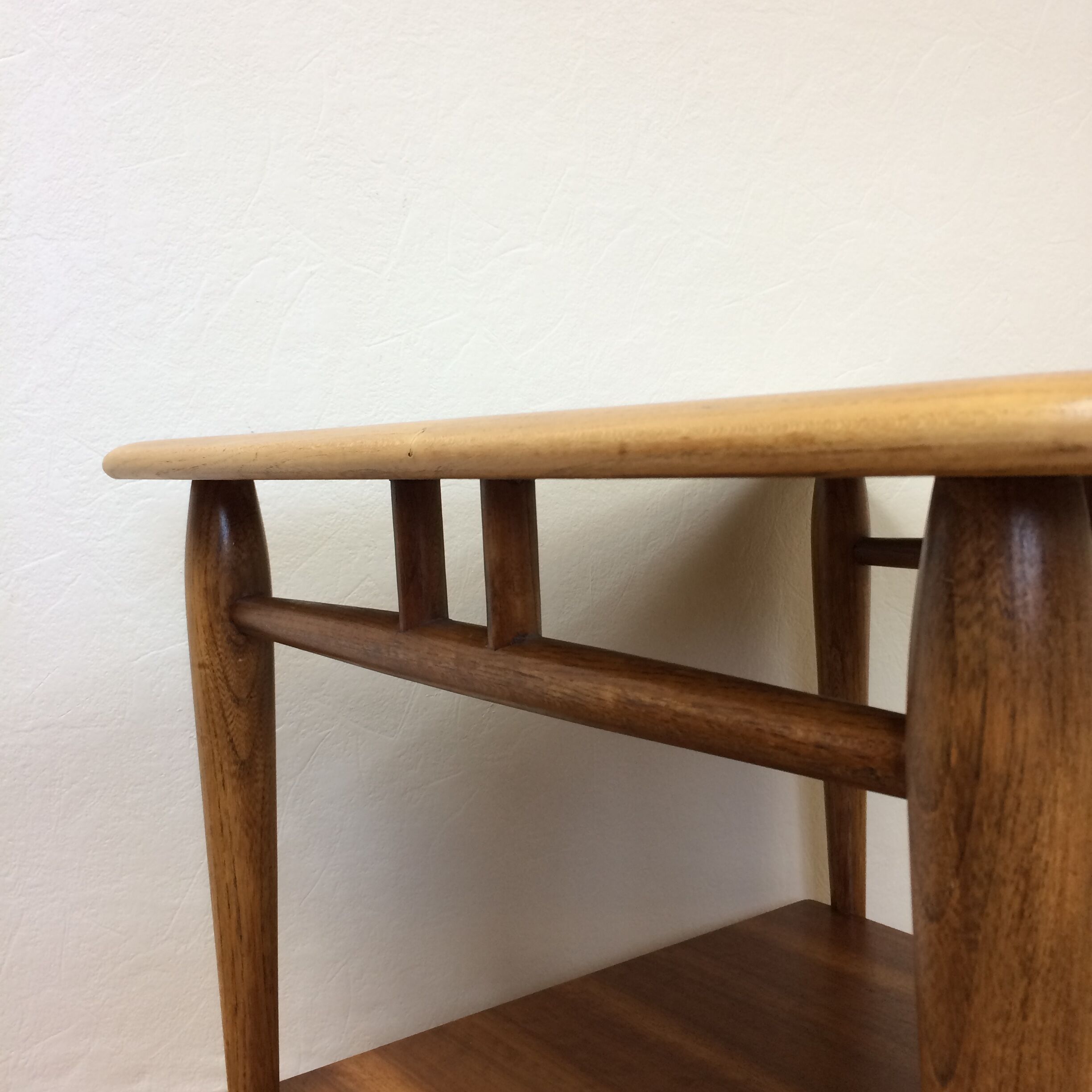 Lane Acclaim coffee table