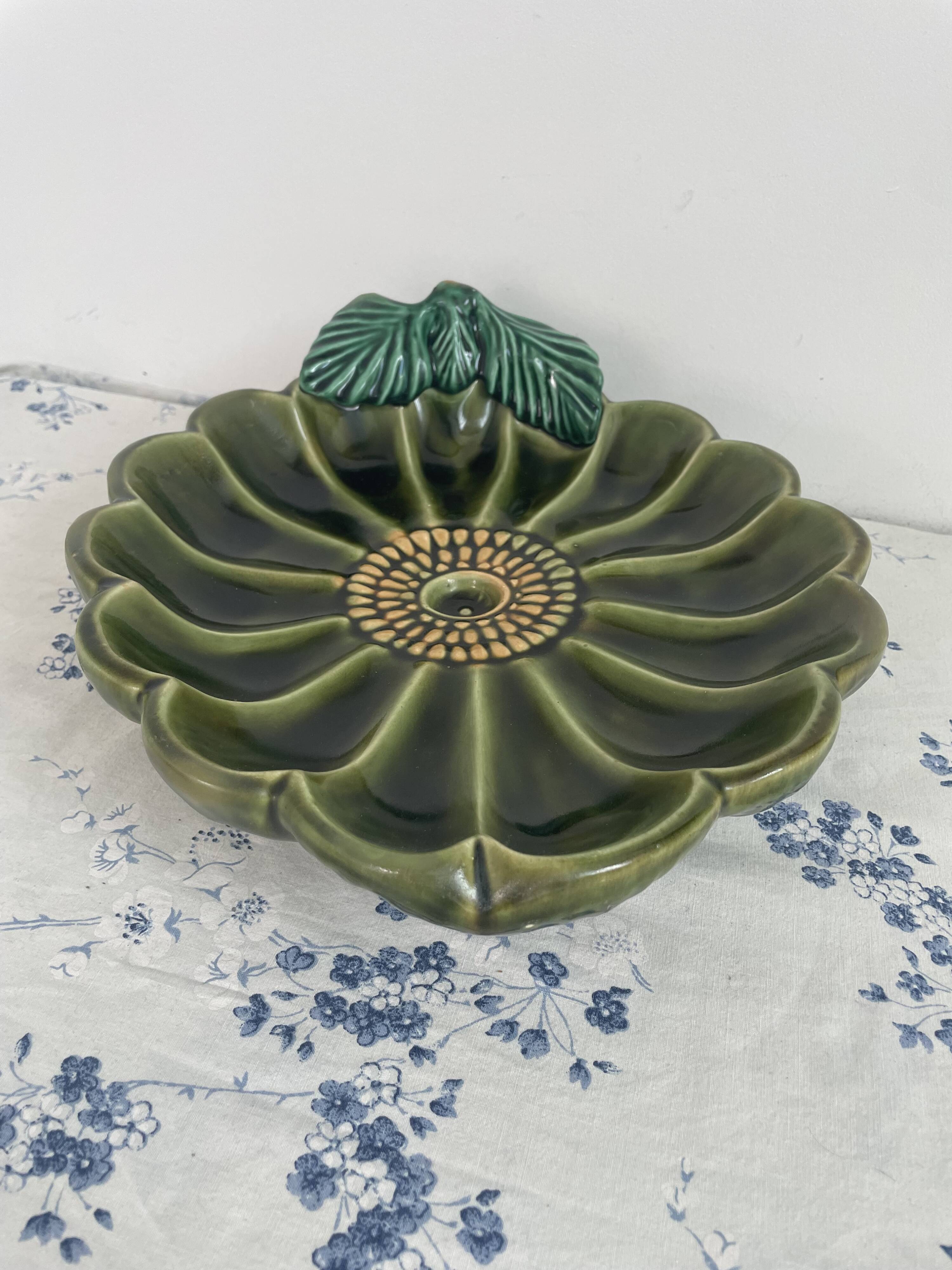 Large decorative dish, green ceramic flower, mid-20th century