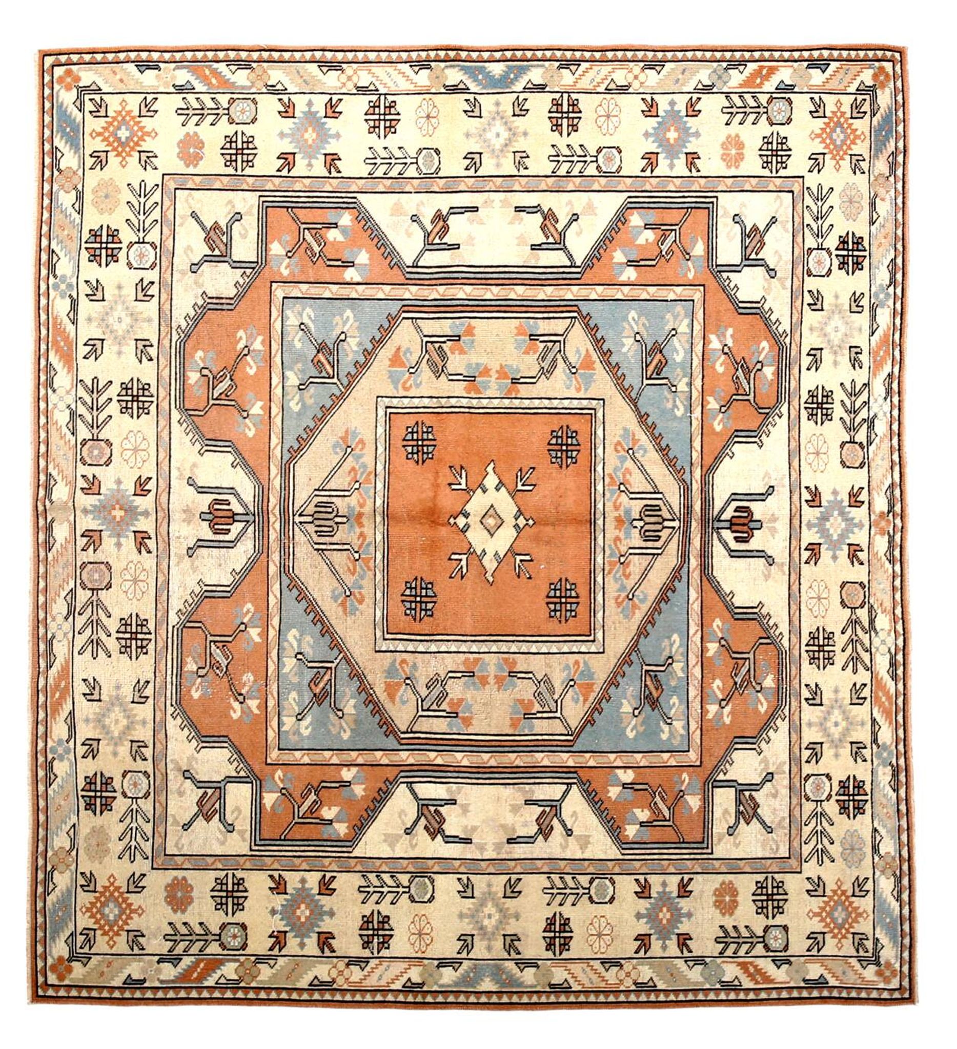 Tapis persan carré saumon et crème, 194x212 cm