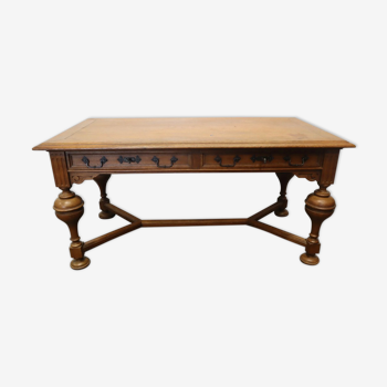 Bureau plat en chêne style Henri II